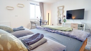 Desk, iron/ironing board, WiFi - 15 Comfort Apartment Passau - Apartment 15 (Passau)