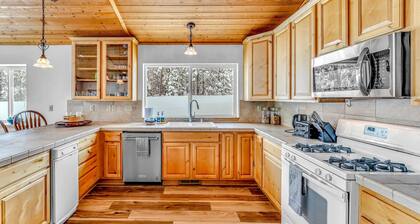 Soda Springs Getaway with River & Lake Access