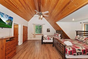 Superior Cabin, Fireplace, Mountain View | 4 bedrooms, individually decorated, individually furnished, desk