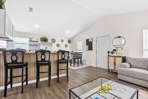 Interior - Cozy Pensacola Bungalow • 10 Mins to Downtown • Coffee Bar • Hammocks + Karaoke (Pensacola)