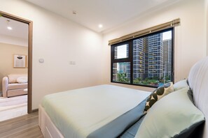 2 bedrooms, desk, iron/ironing board, free WiFi - Escape to a Serene 2BR Retreat in East Ho Chi Minh – Stay Longer, Relax More (Hồ Chí Minh)