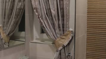 Studio, Sea Facing | Bathroom