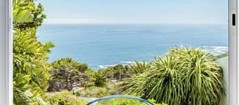 3bed with Indoor Pool and Sea Views The Sanctuary