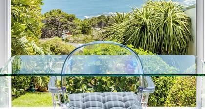 3bed with Indoor Pool and Sea Views The Sanctuary