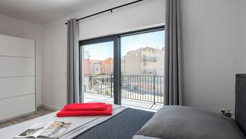 Familienvilla, 6 Schlafzimmer (Villa Claudio) | 6 Schlafzimmer, kostenloses WLAN, Bettwäsche