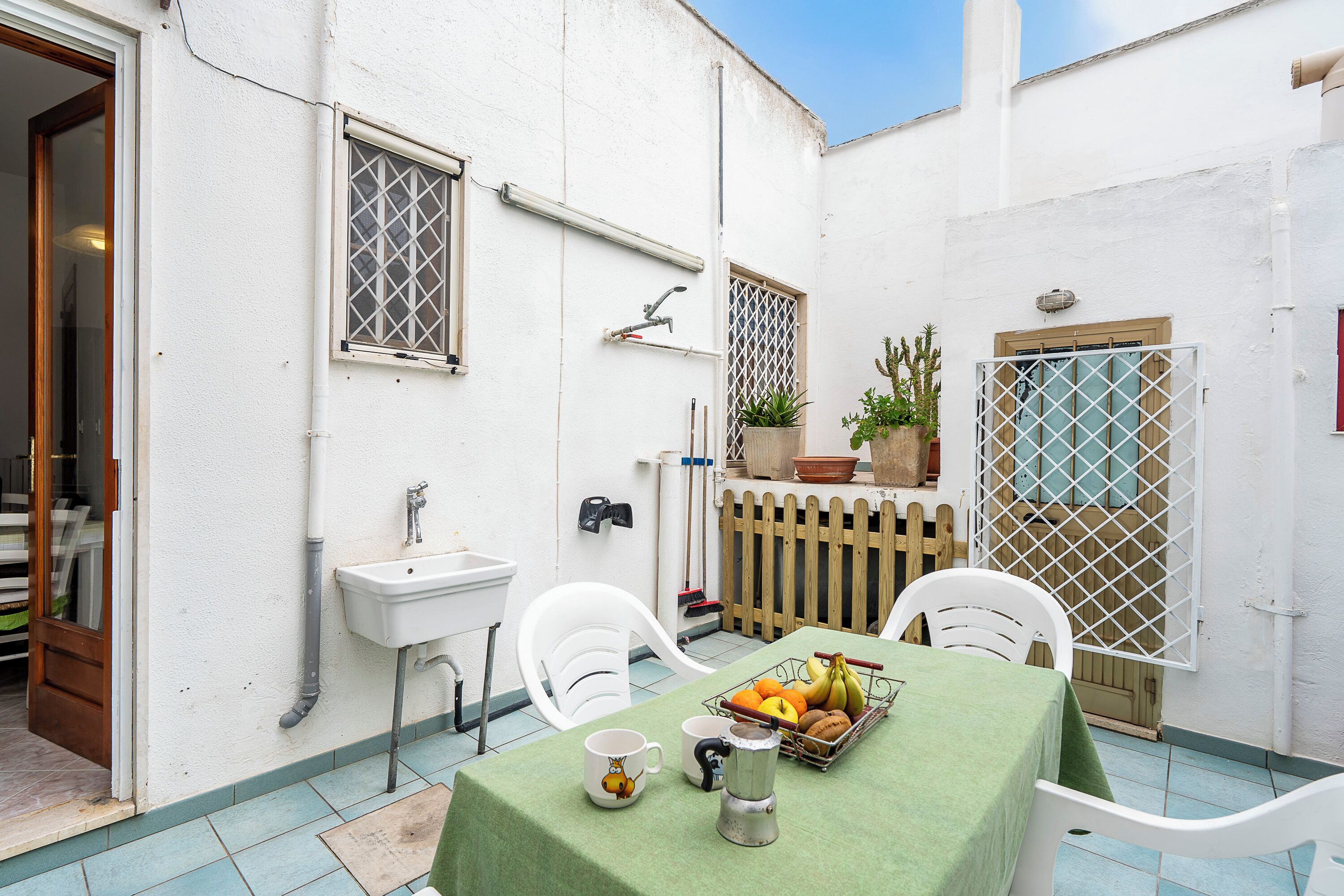 Family Apartment, Multiple Bedrooms (Casa Torre San Giovanni Near the Sea) | Outdoor dining