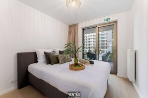 2 habitaciones, escritorio, cuna de viaje y wifi