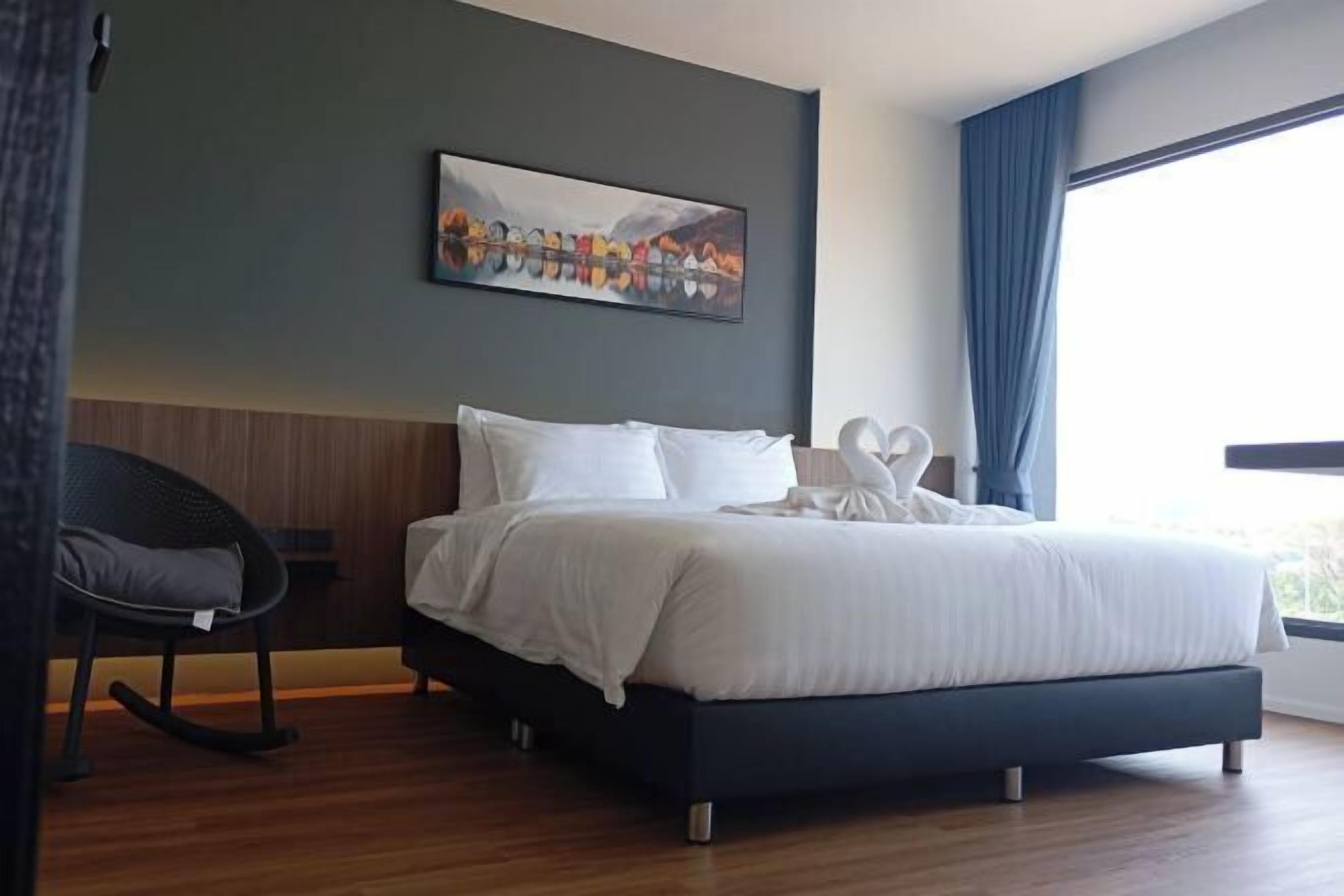 Minibar, skrivebord, lydisolert og wi-fi (inkludert)