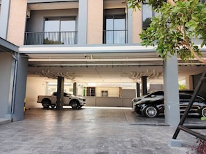 Free self-parking