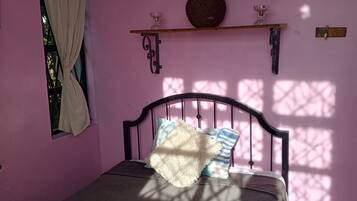 2 bedrooms, bed sheets