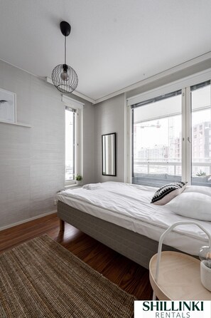 1 chambre, bureau, fer et planche à repasser, accès au Wi-Fi (inclus)