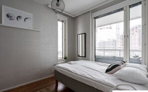 1 habitación, escritorio, tabla de planchar con plancha y wifi gratis 