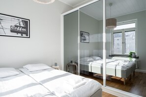 1 habitación, escritorio, tabla de planchar con plancha y wifi gratis 