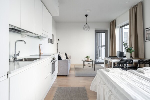 1 bedroom, desk, iron/ironing board, free WiFi