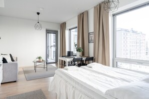 1 sovrum, skrivbord, strykjärn/strykbräda och gratis wi-fi