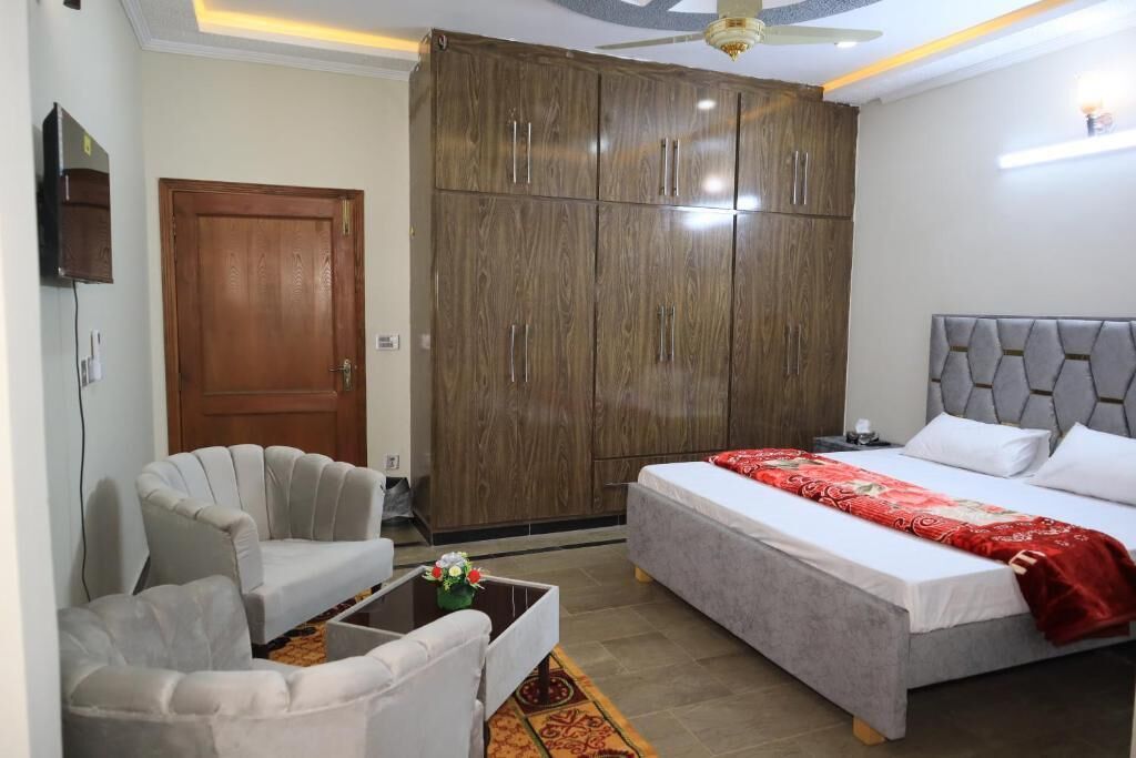 Deluxe Double Room, City View | Soundproofing, free WiFi