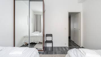 1 bedroom, desk, iron/ironing board, free WiFi