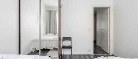 1 bedroom, desk, iron/ironing board, free WiFi