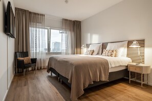 1 chambre, fer et planche à repasser, accès au Wi-Fi (inclus)