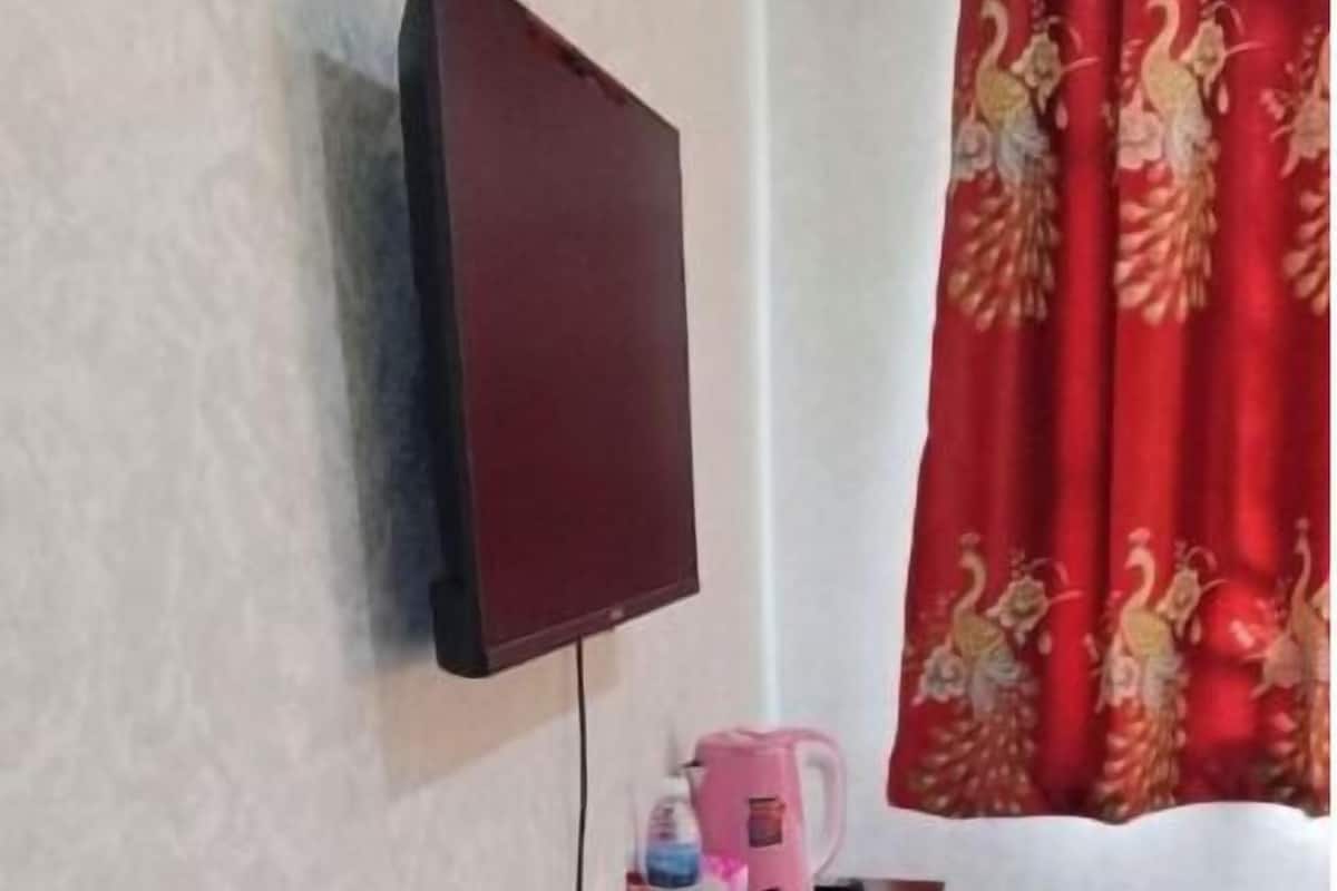 تناول الطعام داخل الغرفة