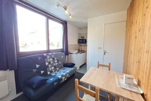 Dining - Slope-Side Stay for Two Guests (Les Deux Alpes)