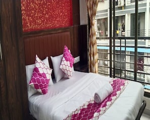 Deluxe Room - Hotel Om Sai (Panvel)