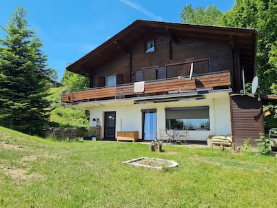 42a.vacation in Bavaria near Pullmancity. Nature with garden... Summer winter vacation