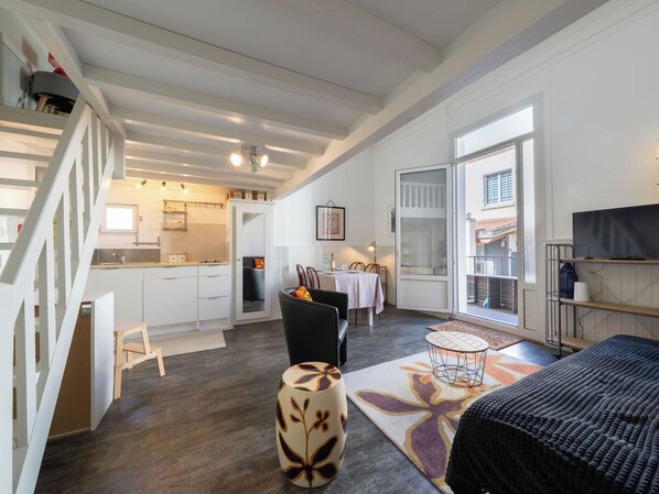 TV - Le Grillon by Interhome (Arcachon)