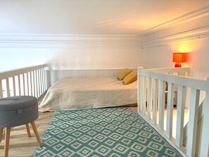 1 habitación, tabla de planchar con plancha y wifi
