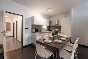 Private kitchen - Stylish 3-bedroom apartment with balcony (Prague)