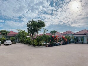 Betjent parkering inkludert