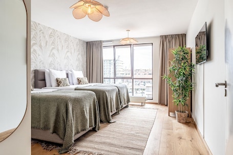 2 bedrooms, iron/ironing board, free WiFi. Scheveningen Flat Near Beach