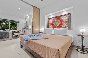 1 bedroom, iron/ironing board, WiFi, bed sheets - Charming Zenith Studio in Puerto Vallarta's Romantic Zone (Puerto Vallarta)