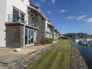 Terrace/patio - 1 Oakley Wharf (Porthmadog)