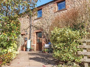 Exterior - Rayson Hall Barns (Penrith)