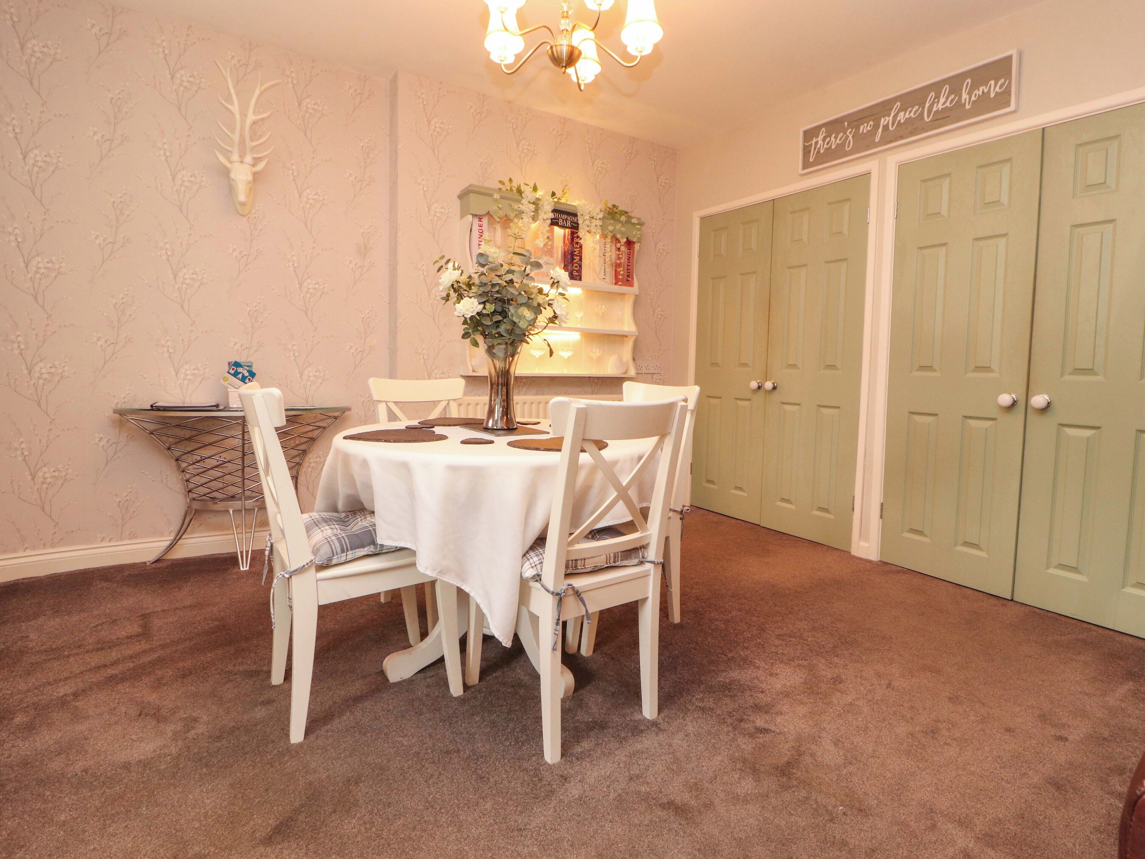 Cottage | Tempat makan