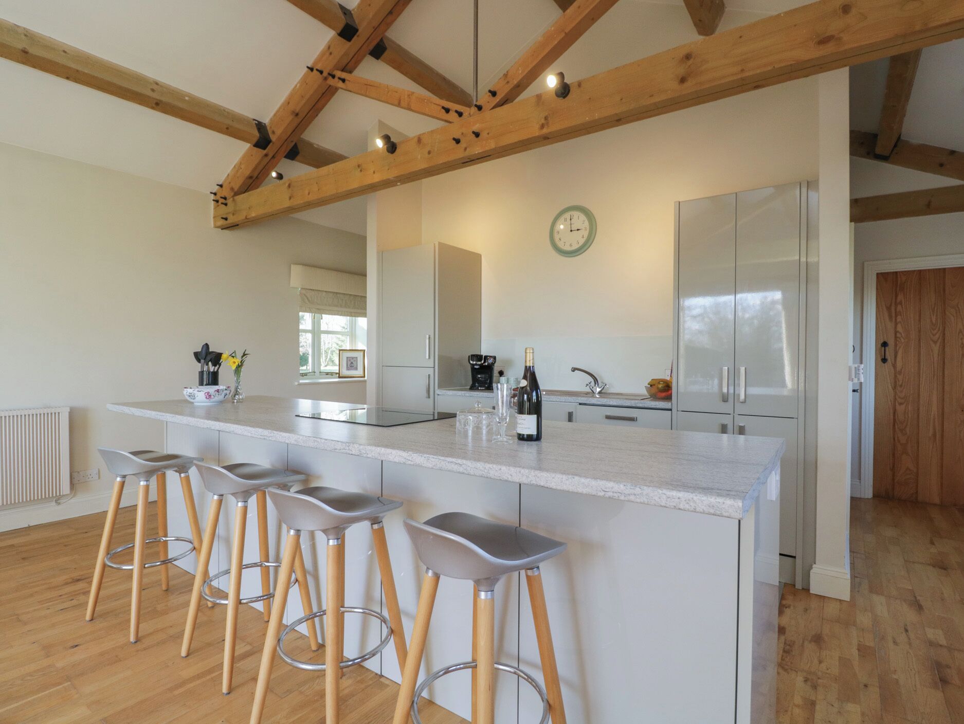 Máy rửa bát, dụng cụ nấu nướng/bát dĩa/dao nĩa 