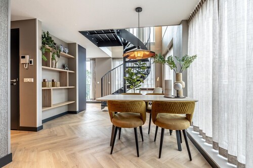 Family Apartment w/ Bunk Beds