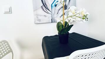 Basic Room, Garden View | Iron/ironing board, bed sheets