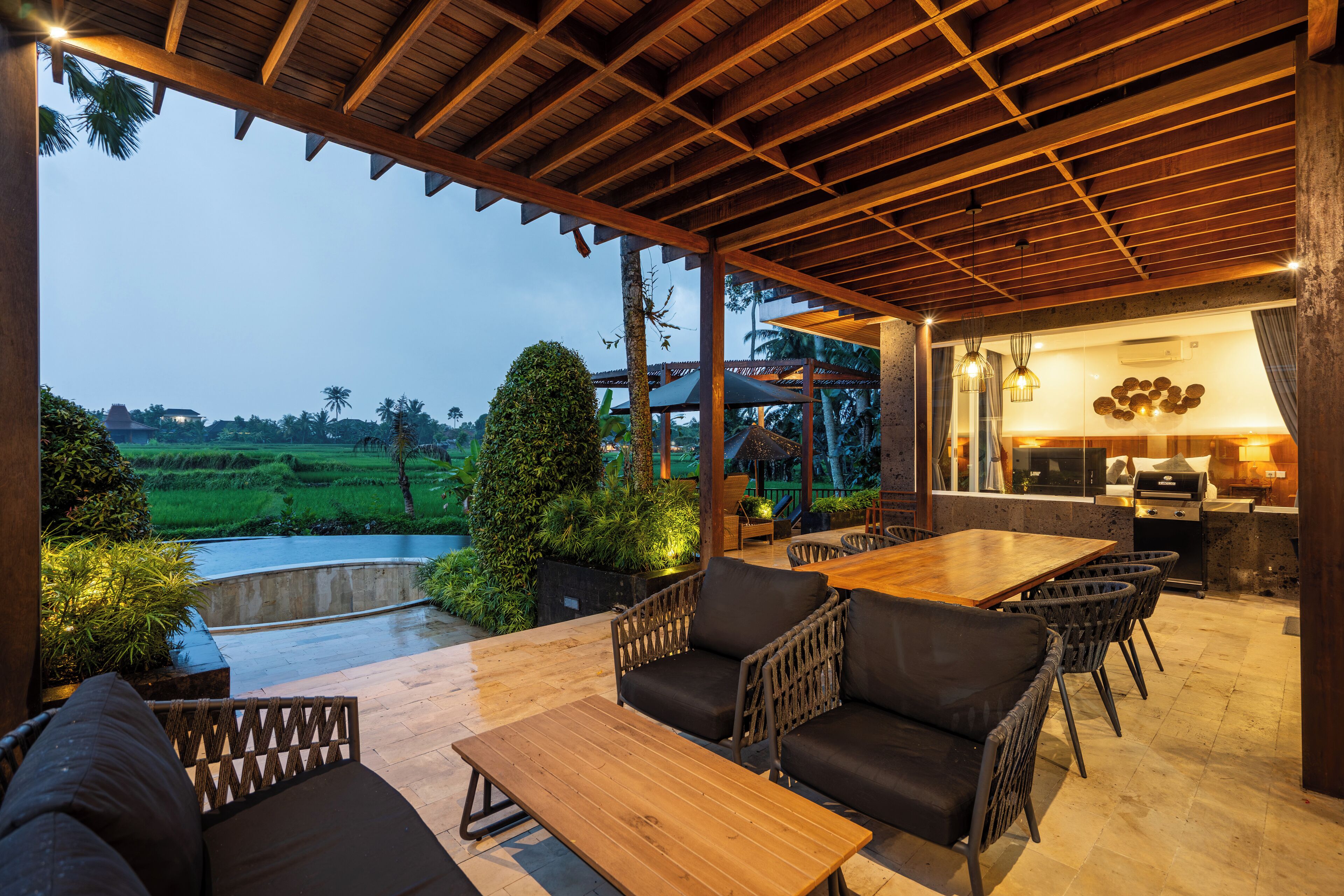 Vila Mewah | Ruang makan