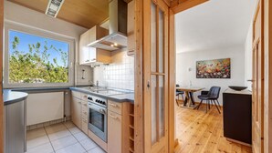 Kaffetrakter/tekoker, kjøleskap, mikrobølgeovn og ovn