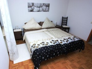 1 makuuhuone, ilmainen Wi-Fi, vuodevaatteet