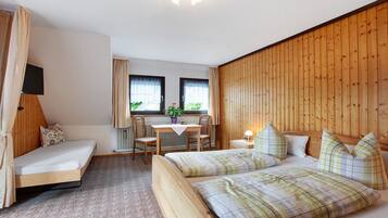 1 bedroom, free WiFi, bed sheets