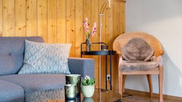 Télévision, table de tennis de table