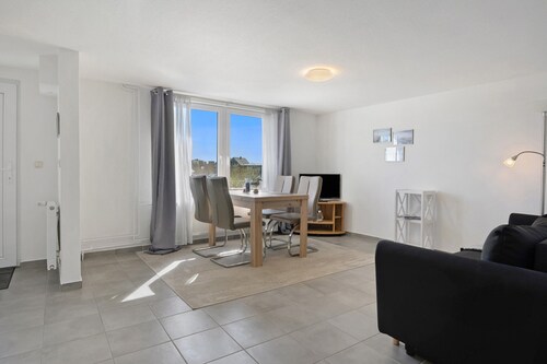 Ferienwohnung 'Am Nordseedeich' mit Privatterrasse und Wi-Fi