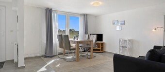 Apartment 'Am Nordseedeich' with Private Terrace and Wi-Fi