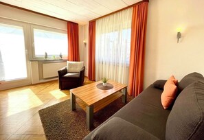 TV, lettore DVD, impianto stereo