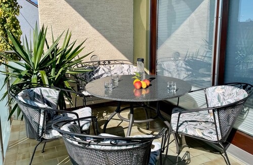 Holiday Apartment 'Comfort Buchhorn' with Balcony and Wi-Fi