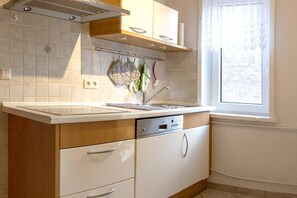 Fridge, microwave, oven, dishwasher