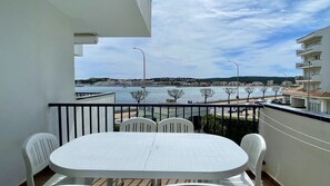 Classic-huoneisto, 3 makuuhuonetta | Ulkoruokailutilat